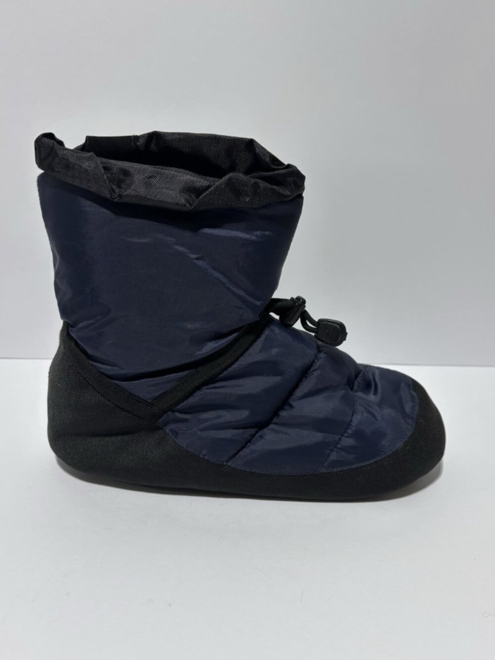 Baffin Base Winter Camp Navy Nylon Slipper, Medium M 7-9 Men / 8-10 Women